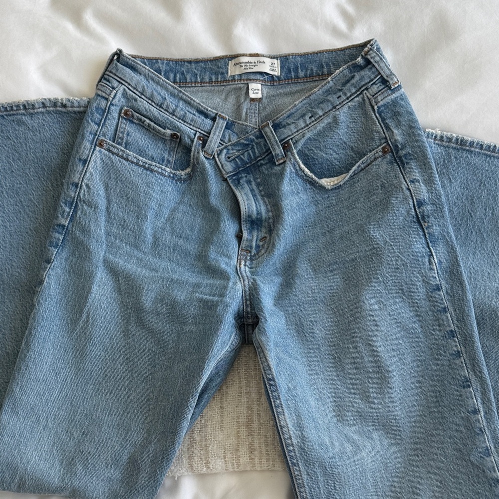 Abercrombie & Fitch 90s mid rise straight curve love